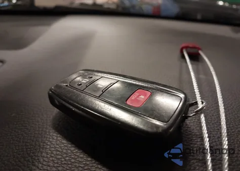 2022 Toyota Rav4 Xle z USA, uszkodzony, nr VIN 2T3P1RFV7NW277282